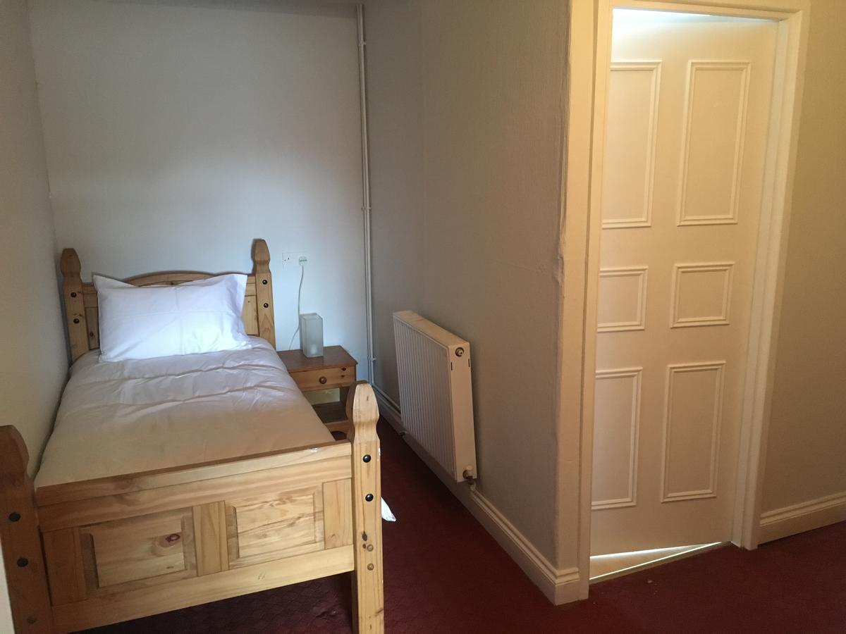 Llanymynech The Cross Keys Hotel מראה חיצוני תמונה