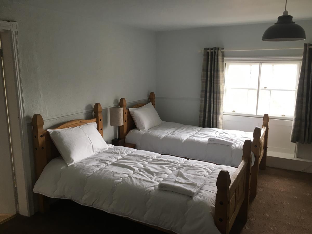 Llanymynech The Cross Keys Hotel מראה חיצוני תמונה